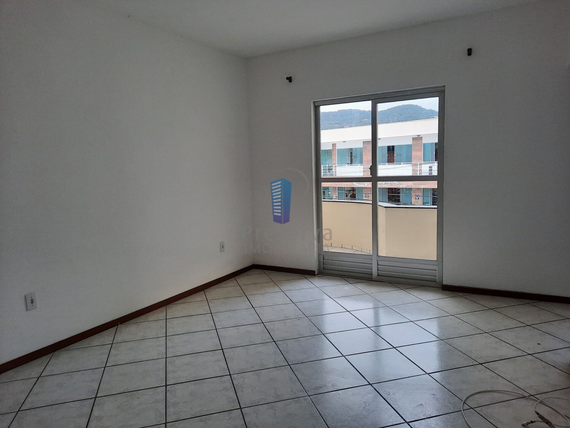 Apartamento para alugar com 2 quartos, 55m² - Foto 9