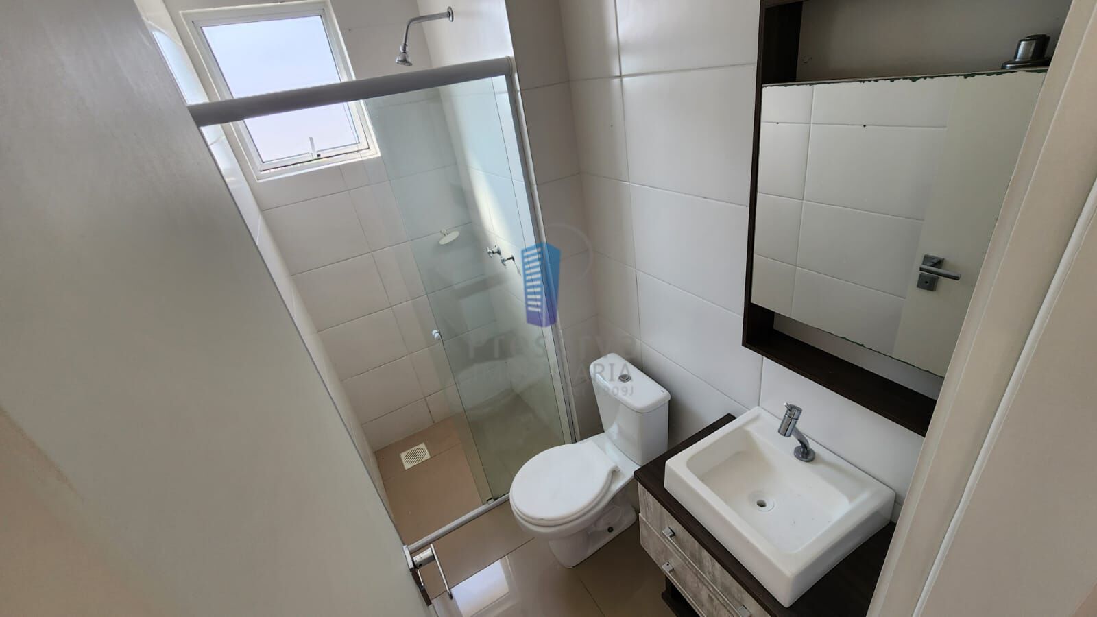 Apartamento para alugar com 2 quartos, 64m² - Foto 12