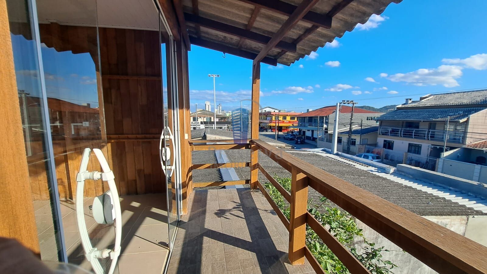 Sobrado para alugar com 1 quarto, 56m² - Foto 1
