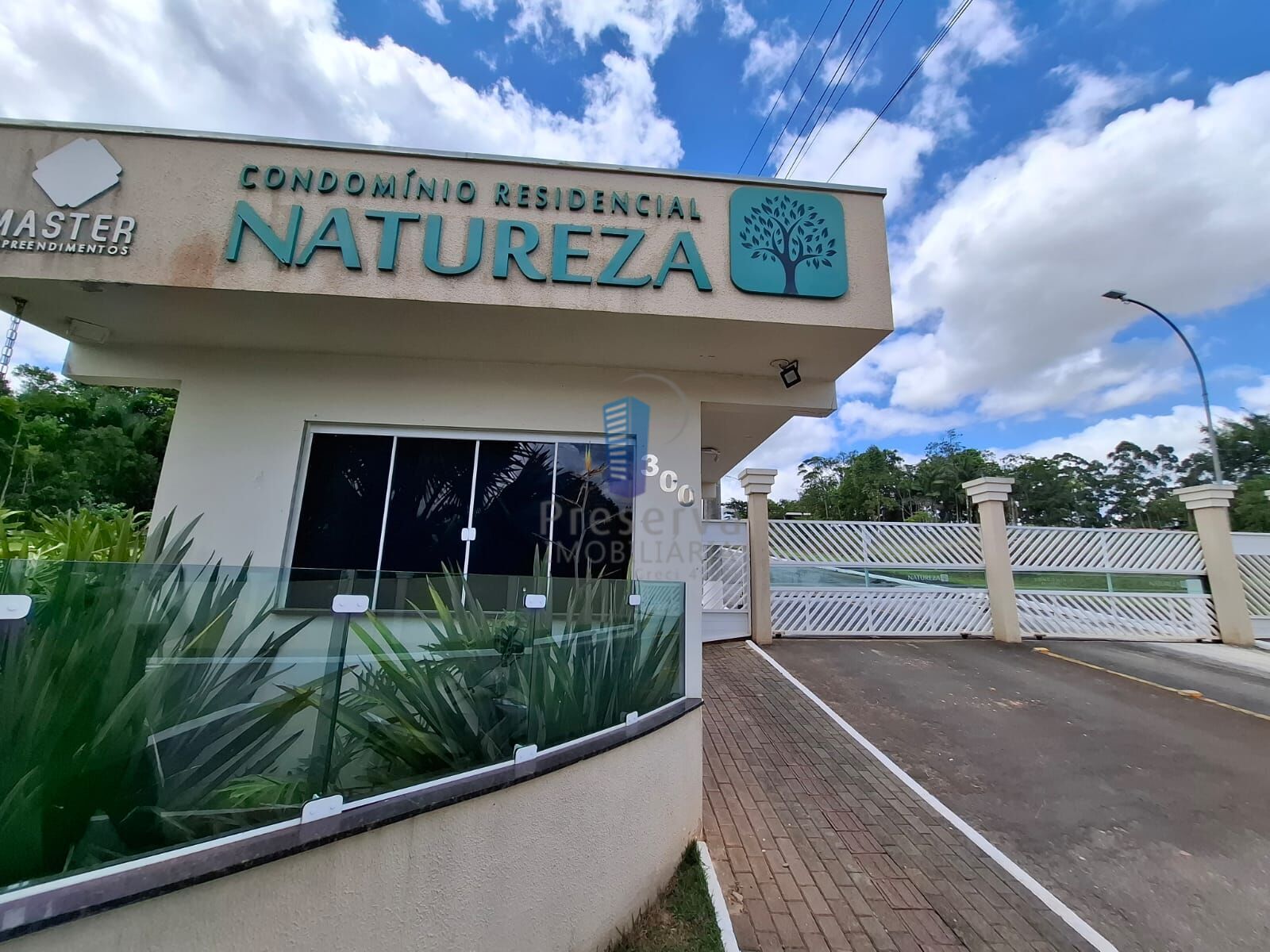 Terreno, 300 m² - Foto 1