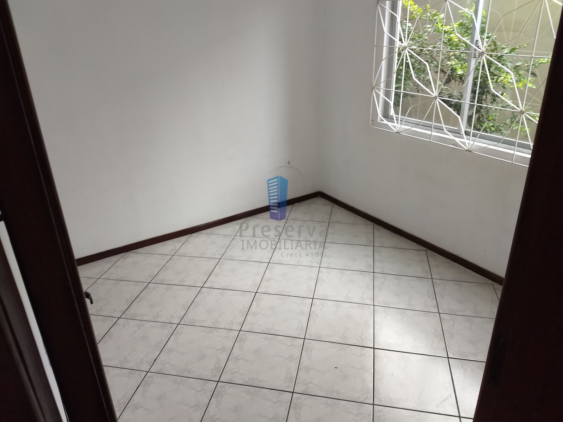 Apartamento para alugar com 2 quartos, 55m² - Foto 2