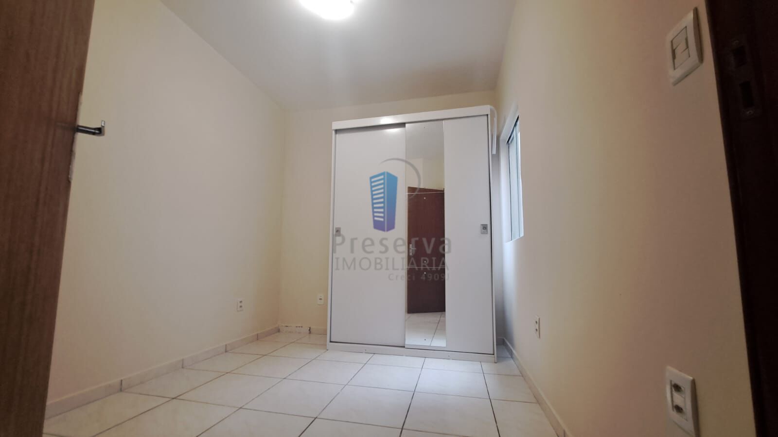Apartamento para alugar com 2 quartos, 56m² - Foto 4