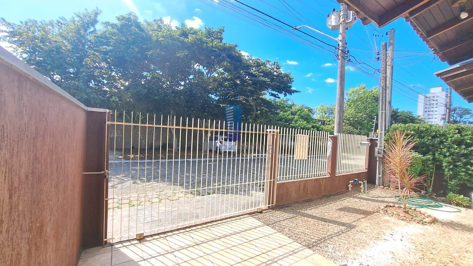 Casa à venda com 2 quartos, 140m² - Foto 7