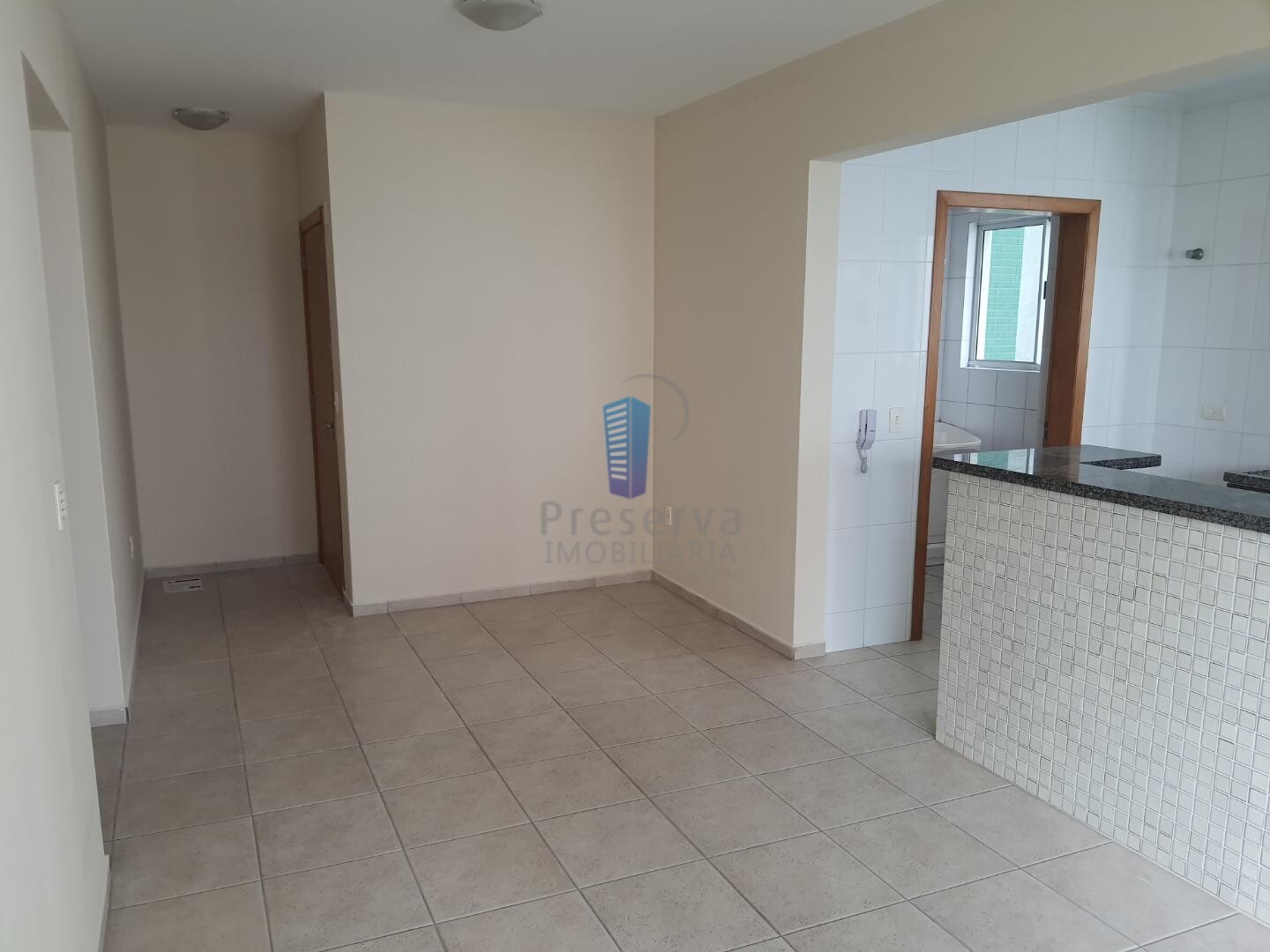 Apartamento para alugar com 2 quartos, 75m² - Foto 6