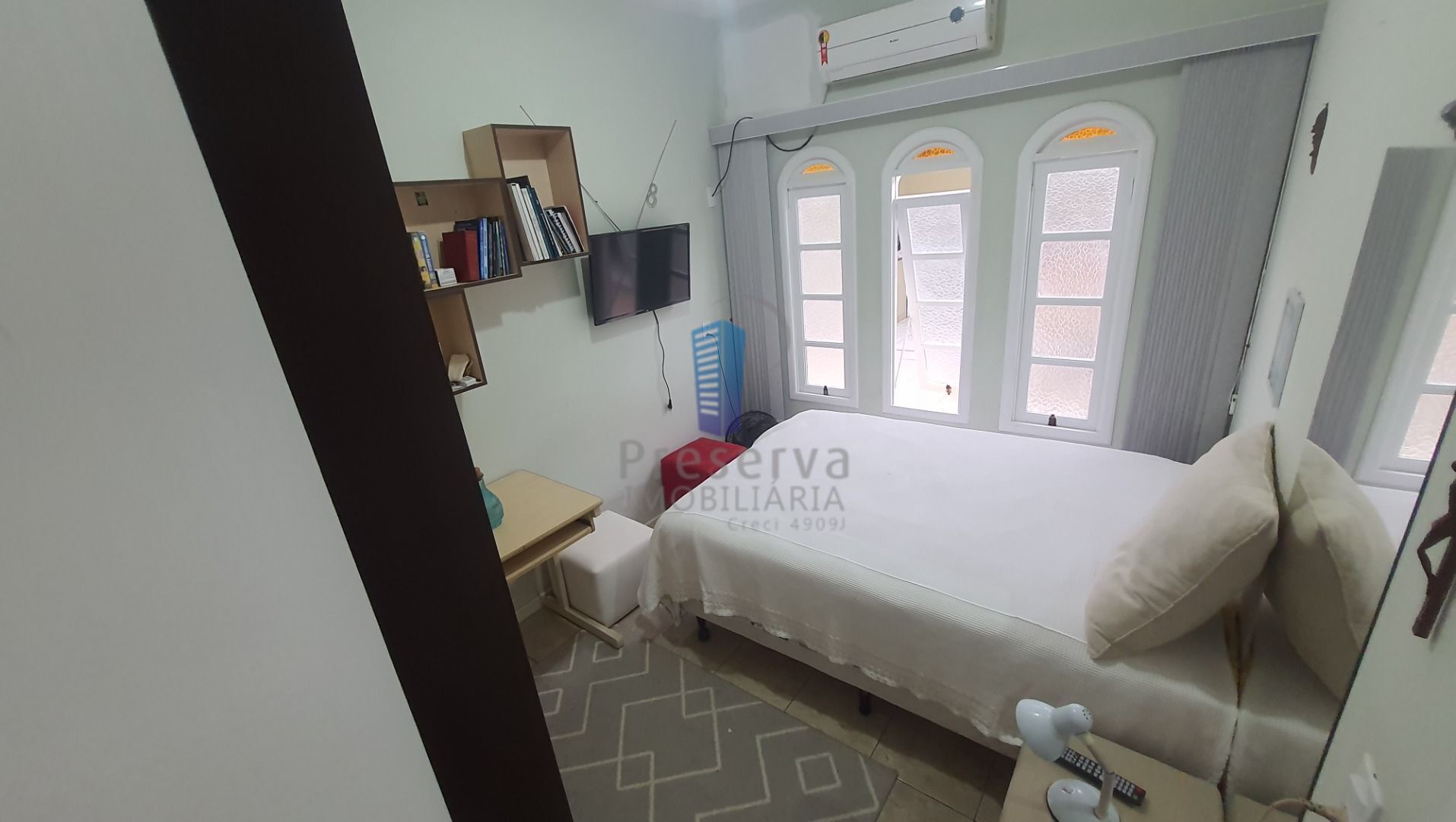 Casa à venda com 5 quartos, 200m² - Foto 19