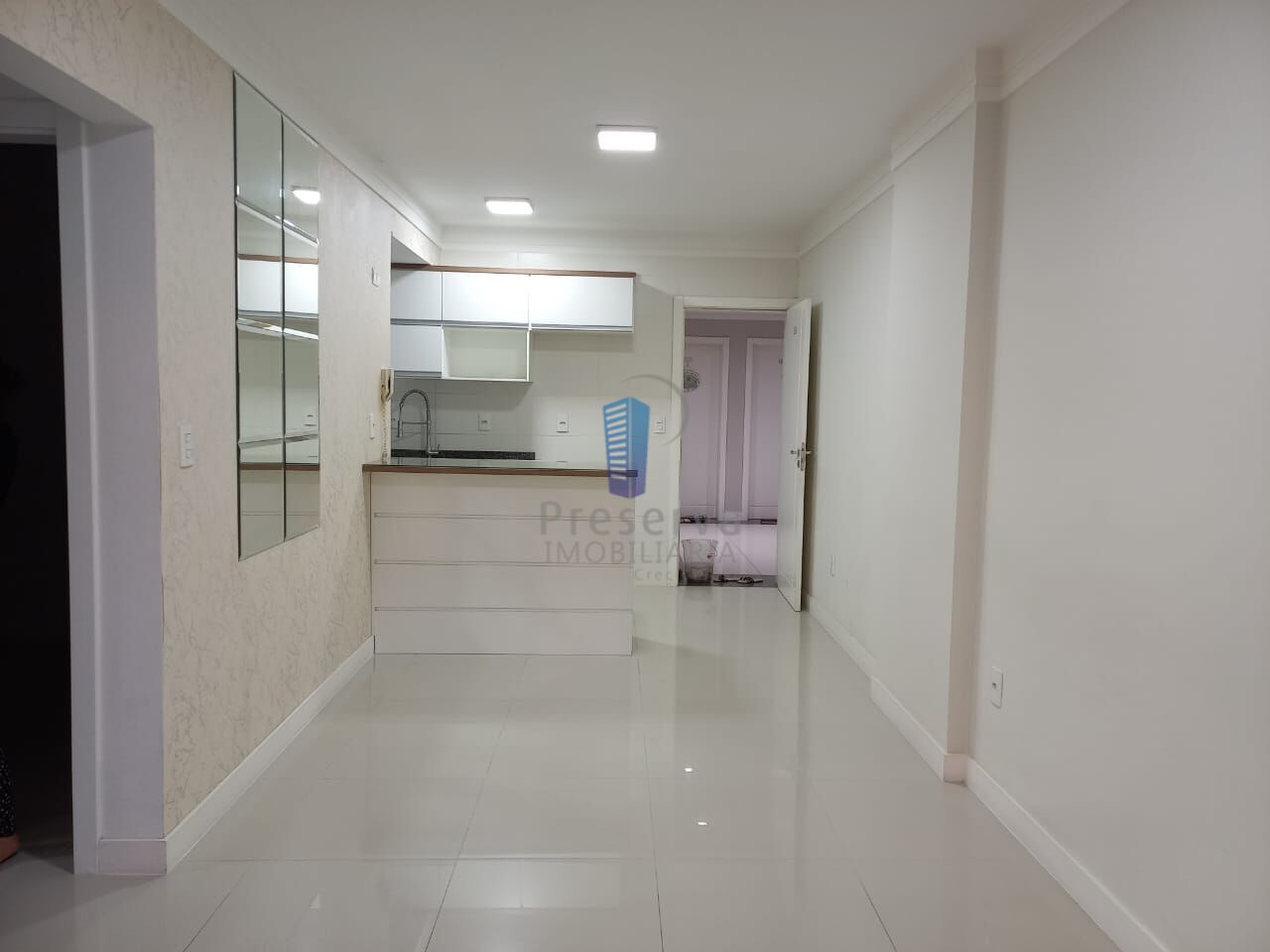 Apartamento à venda com 2 quartos, 59m² - Foto 7