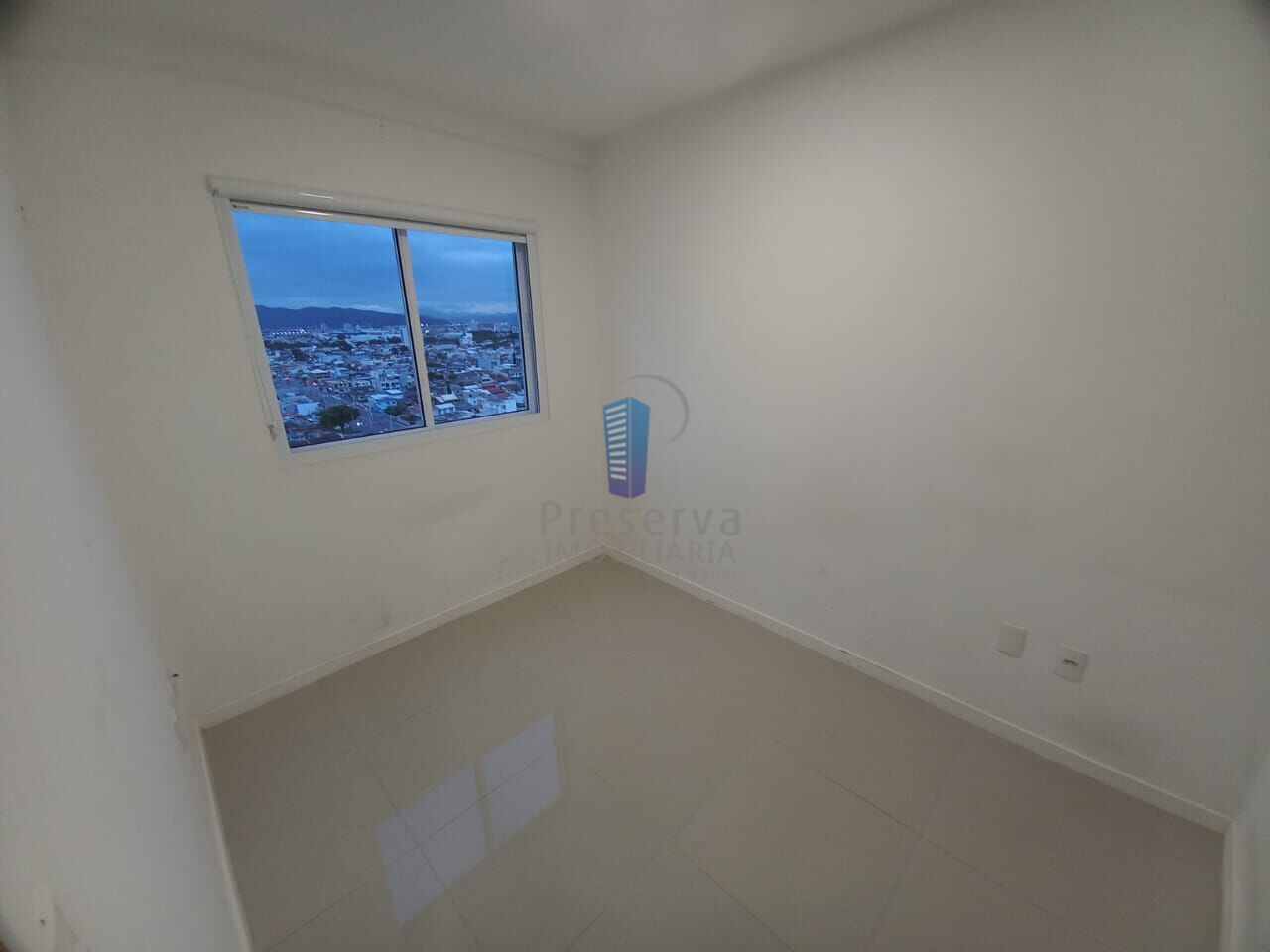 Apartamento à venda com 2 quartos, 59m² - Foto 4