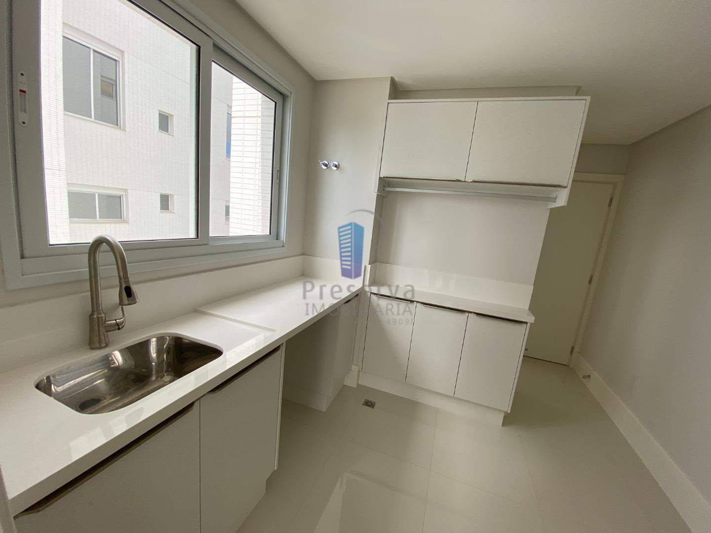 Apartamento à venda com 5 quartos, 237m² - Foto 10