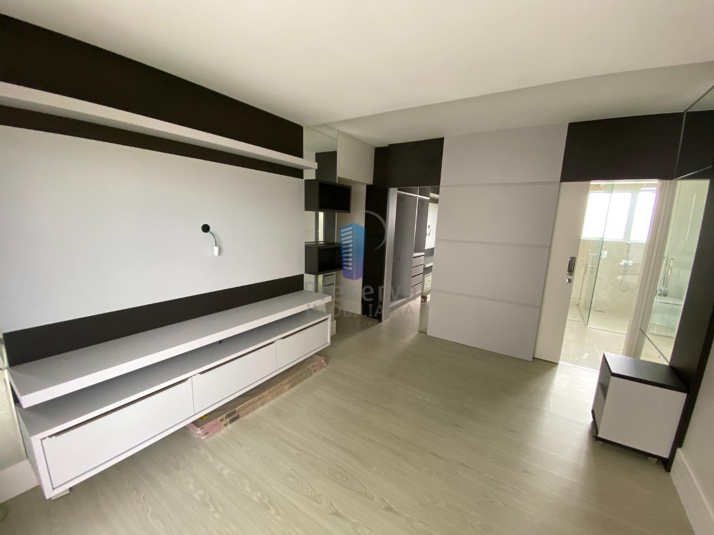 Apartamento à venda com 5 quartos, 237m² - Foto 17