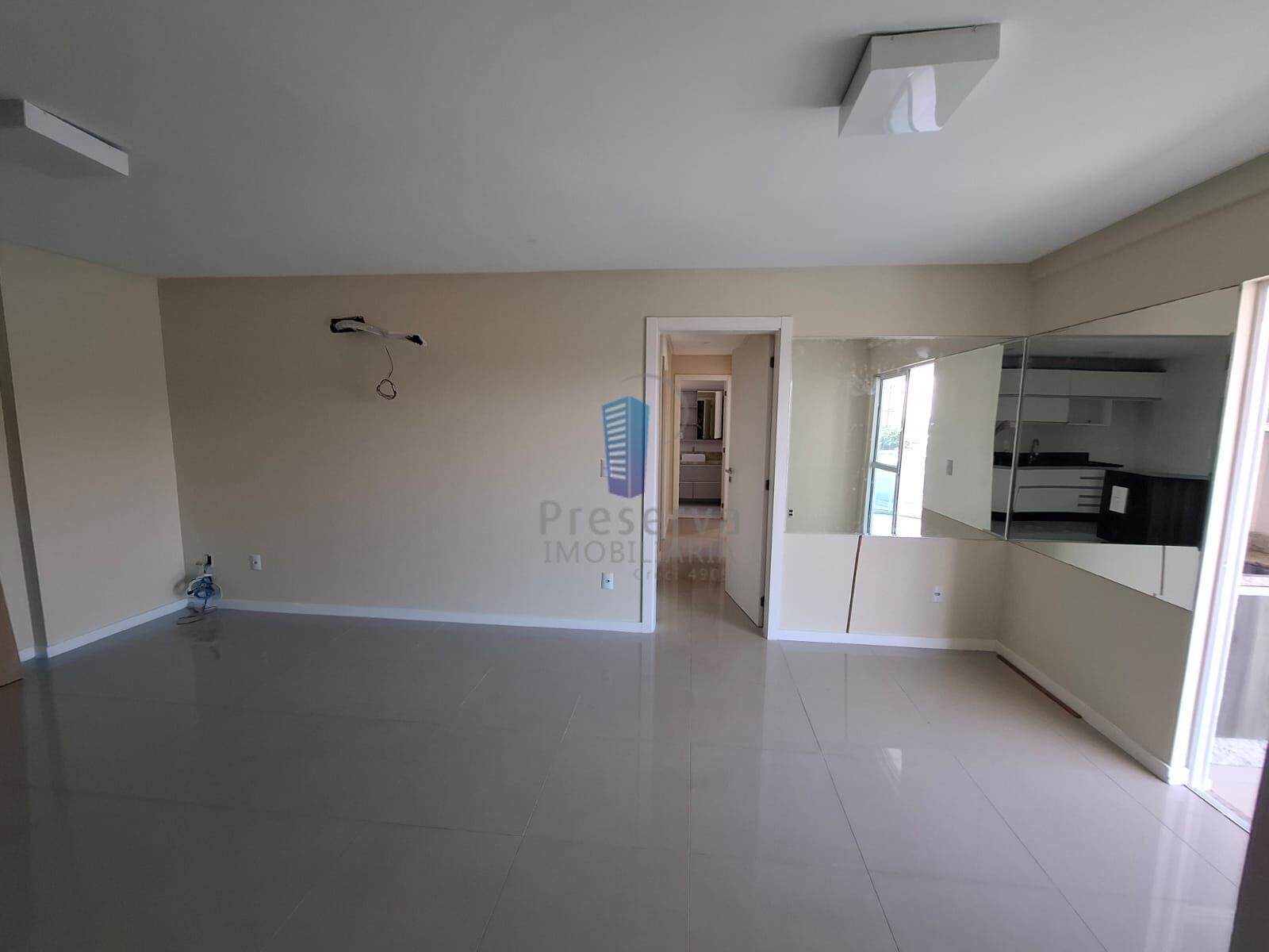 Apartamento para alugar com 3 quartos, 91m² - Foto 3