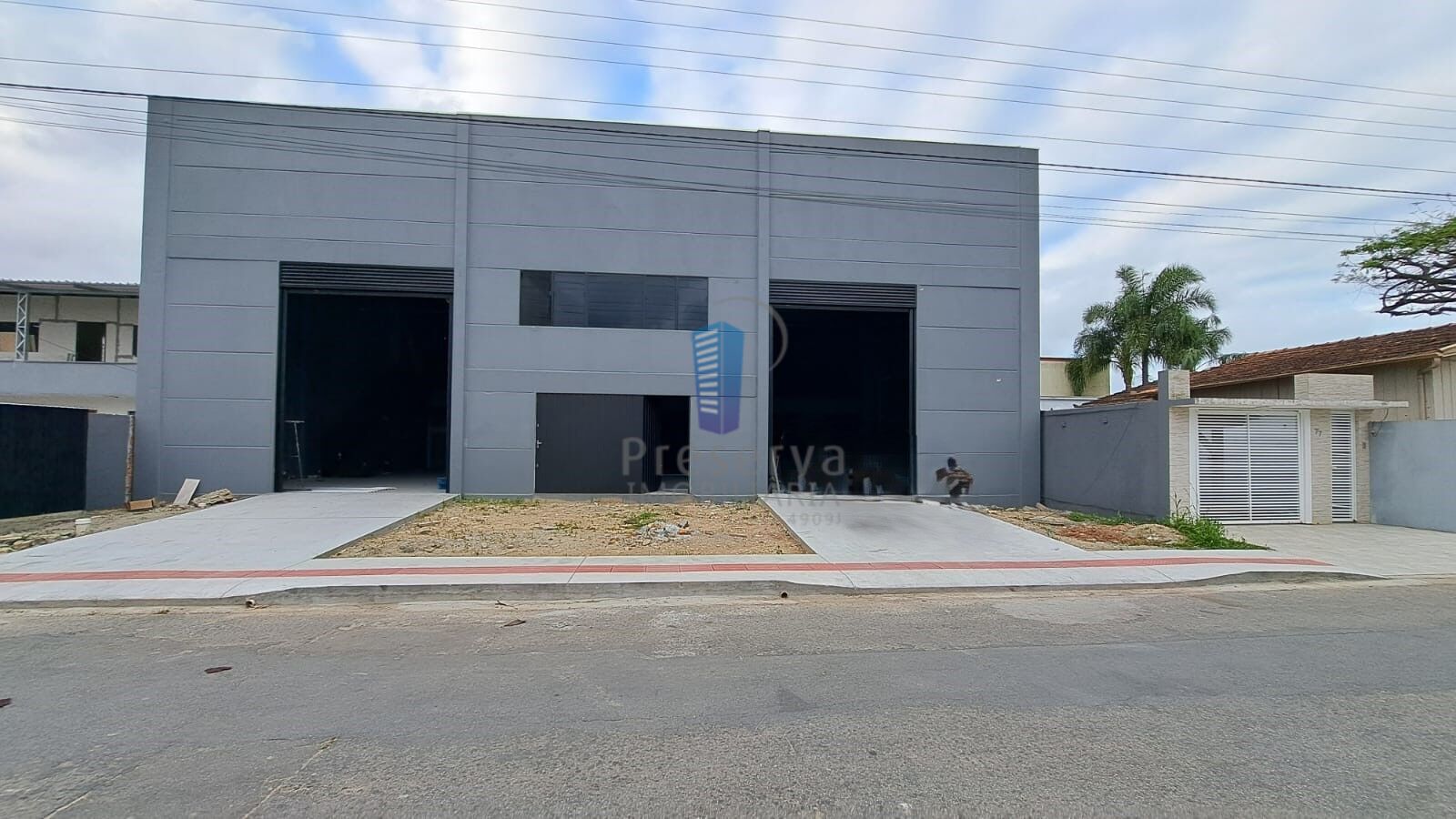 Depósito-Galpão-Armazém para alugar, 460m² - Foto 1