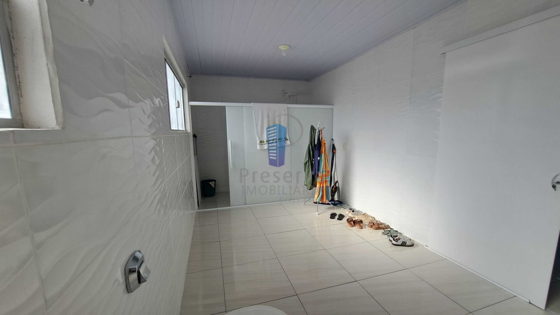 Casa à venda com 4 quartos, 200m² - Foto 10