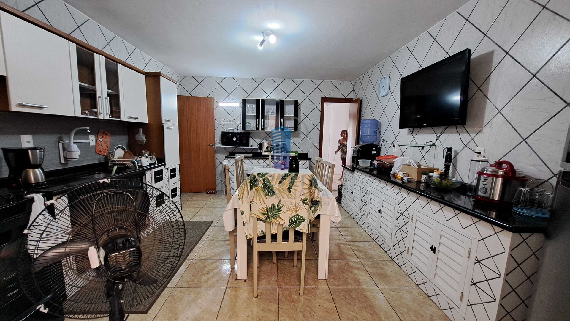 Casa à venda com 4 quartos, 200m² - Foto 18