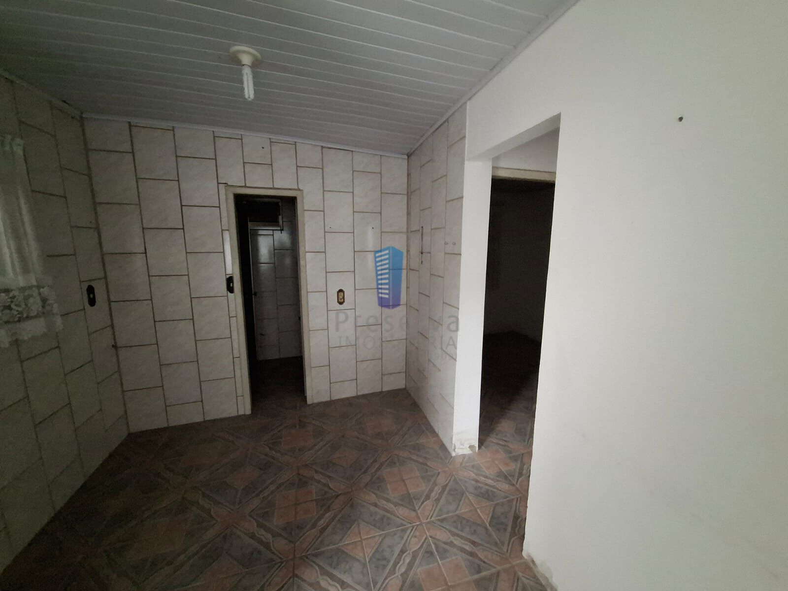 Casa à venda com 4 quartos, 200m² - Foto 16