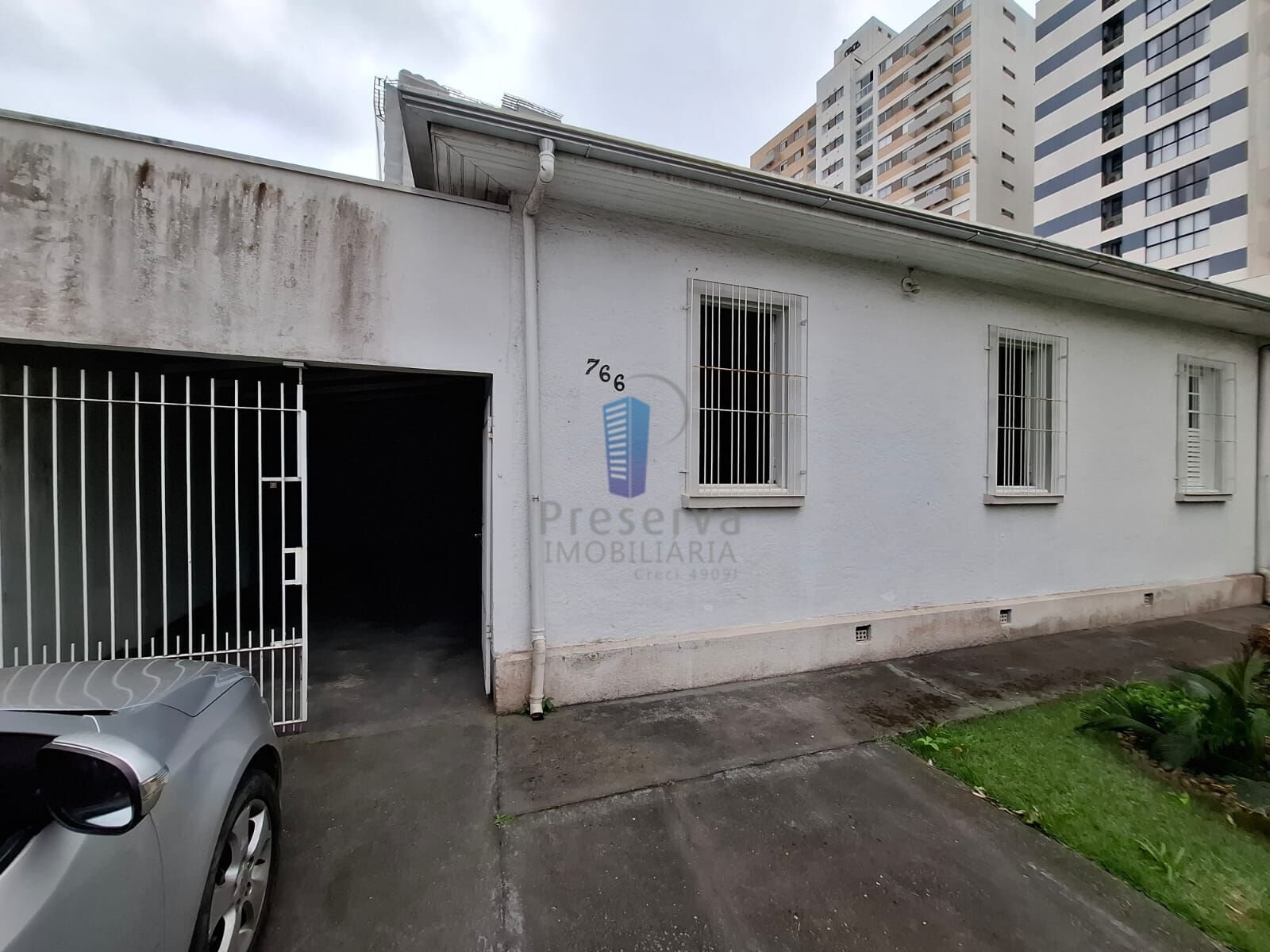 Casa à venda com 4 quartos, 200m² - Foto 12