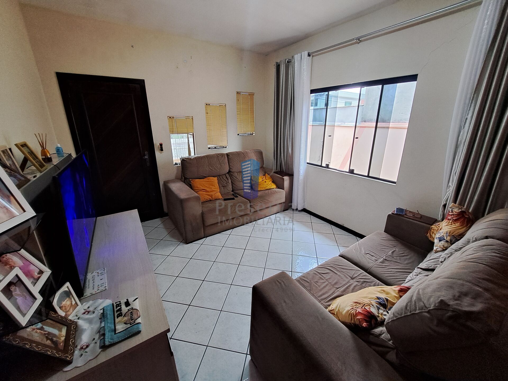 Casa à venda com 3 quartos, 200m² - Foto 4