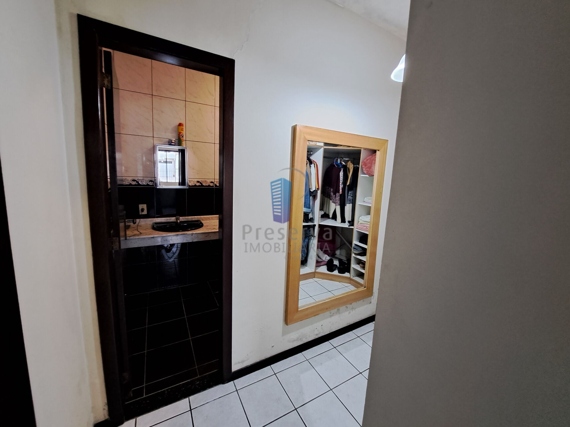 Casa à venda com 3 quartos, 200m² - Foto 12