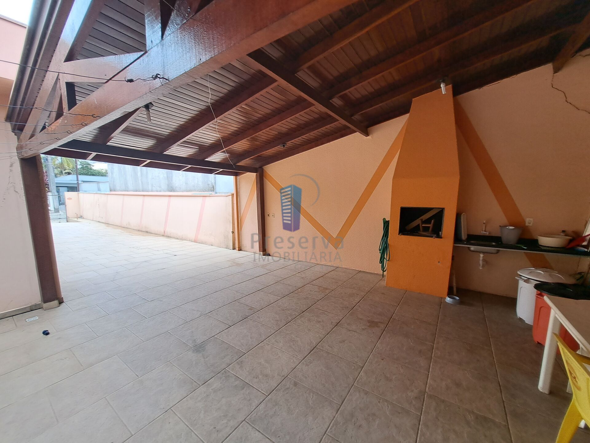 Casa à venda com 3 quartos, 200m² - Foto 16