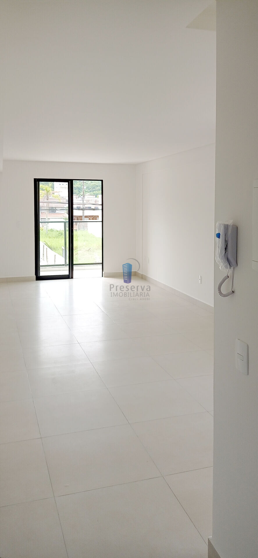 Apartamento à venda com 2 quartos, 70m² - Foto 14