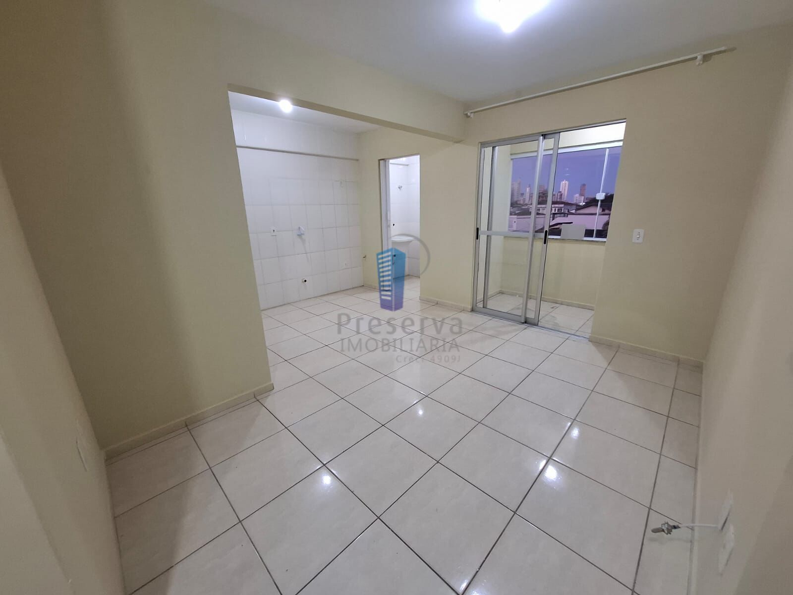 Apartamento para alugar com 2 quartos, 60m² - Foto 2