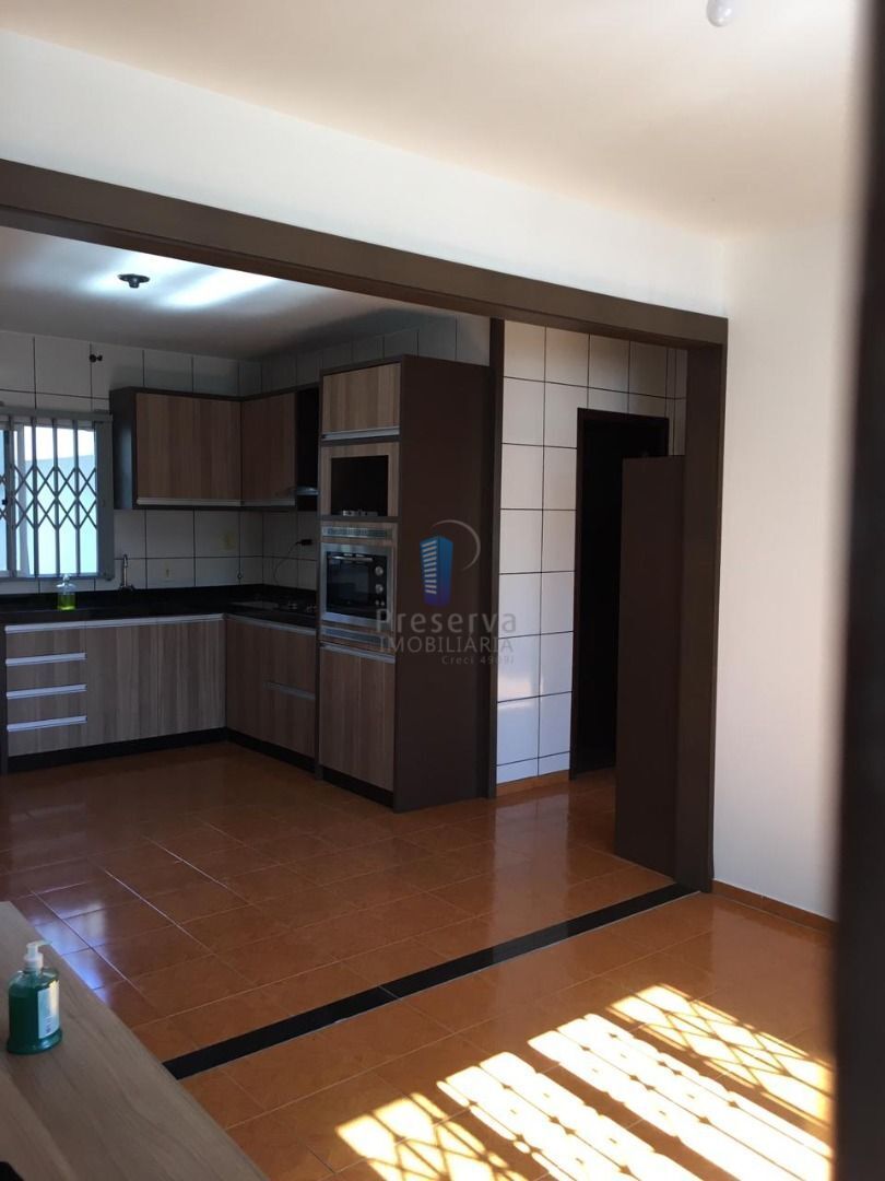 Casa à venda com 2 quartos, 108m² - Foto 13