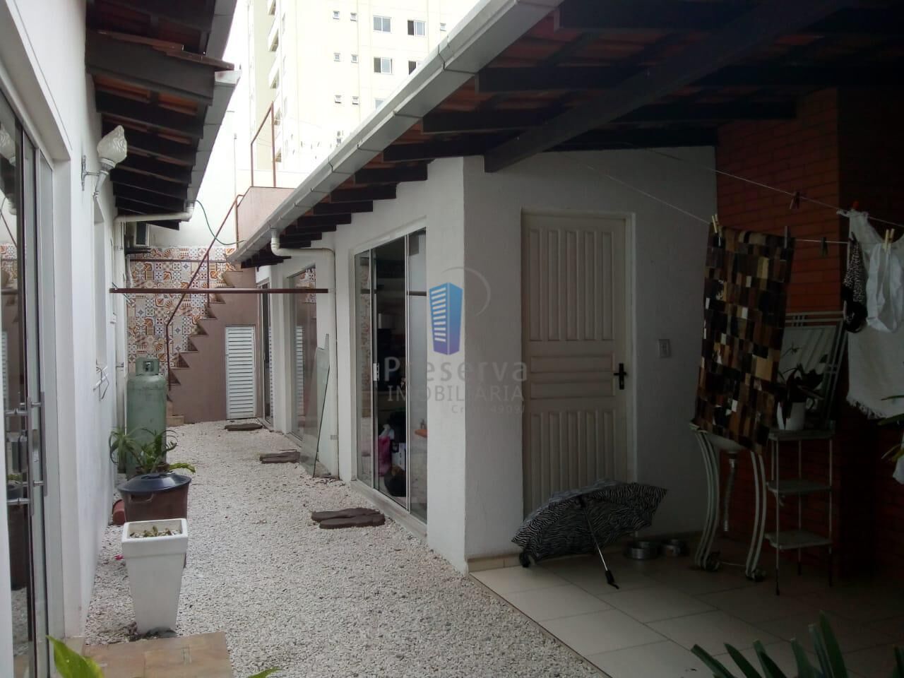 Casa à venda com 3 quartos, 300m² - Foto 9