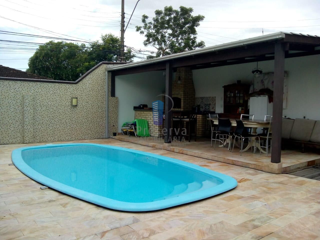 Casa à venda com 3 quartos, 300m² - Foto 3