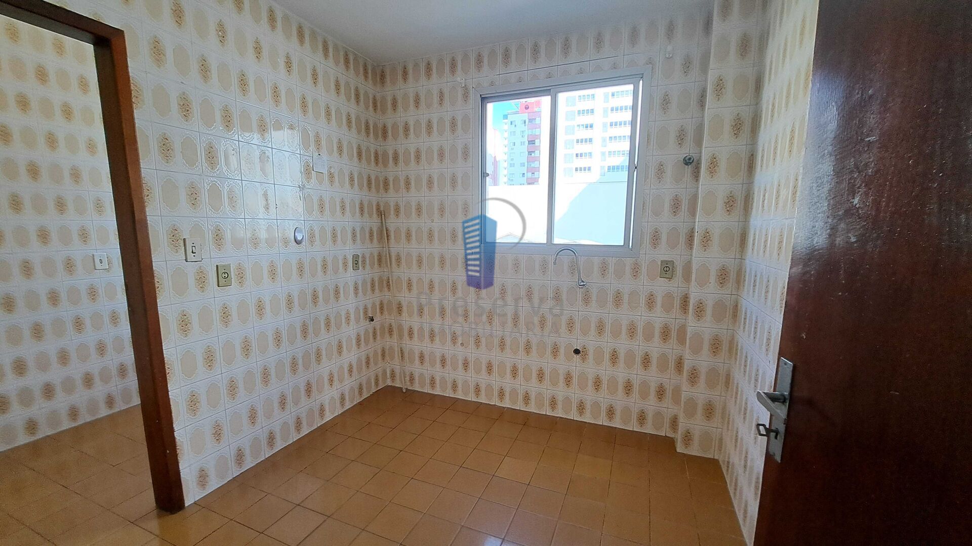 Apartamento para alugar com 2 quartos, 80m² - Foto 12