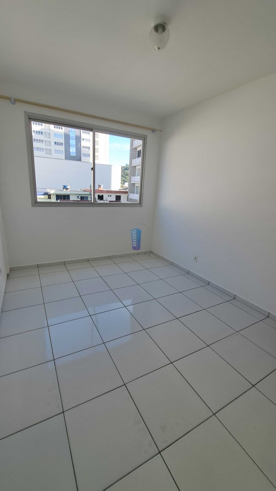 Apartamento para alugar com 2 quartos, 80m² - Foto 3