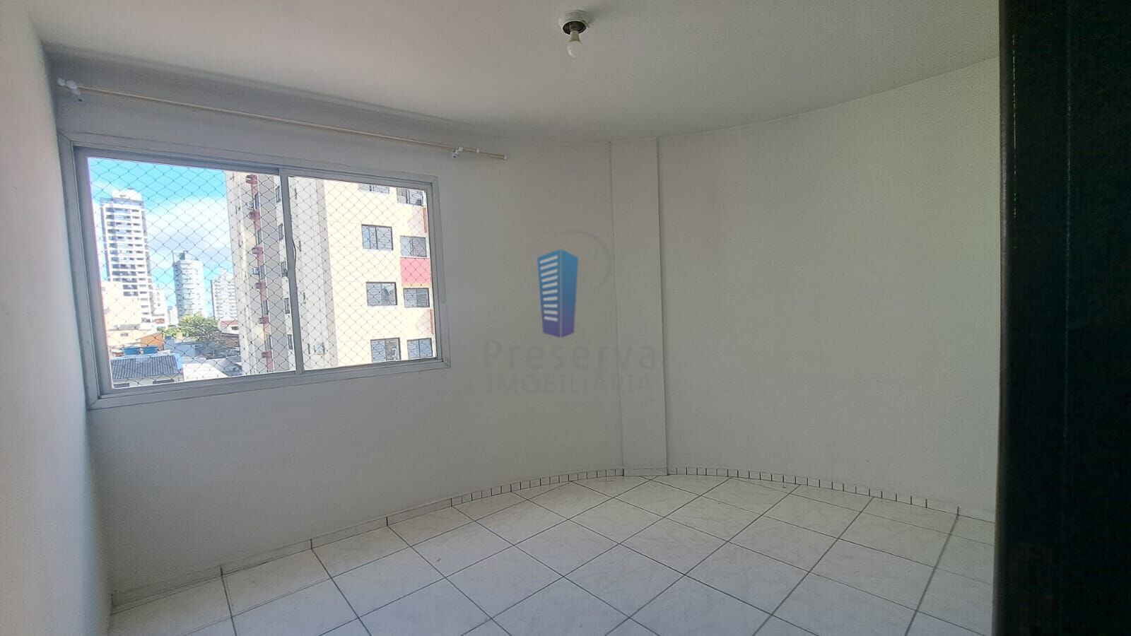 Apartamento para alugar com 3 quartos, 90m² - Foto 3