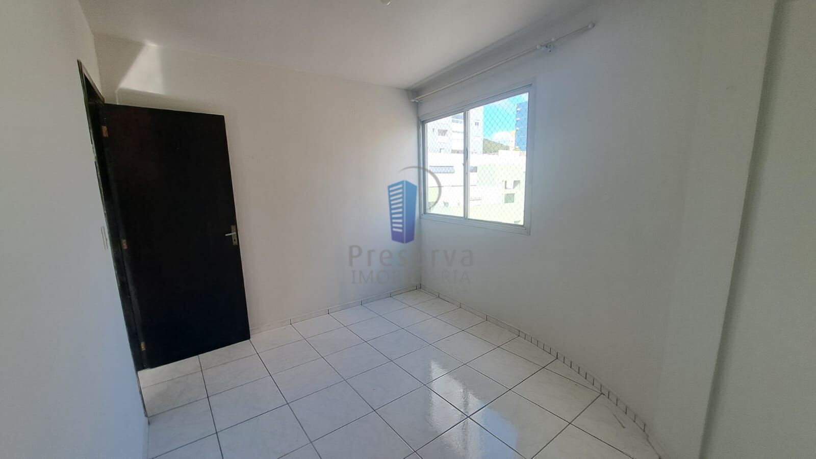 Apartamento para alugar com 3 quartos, 90m² - Foto 7