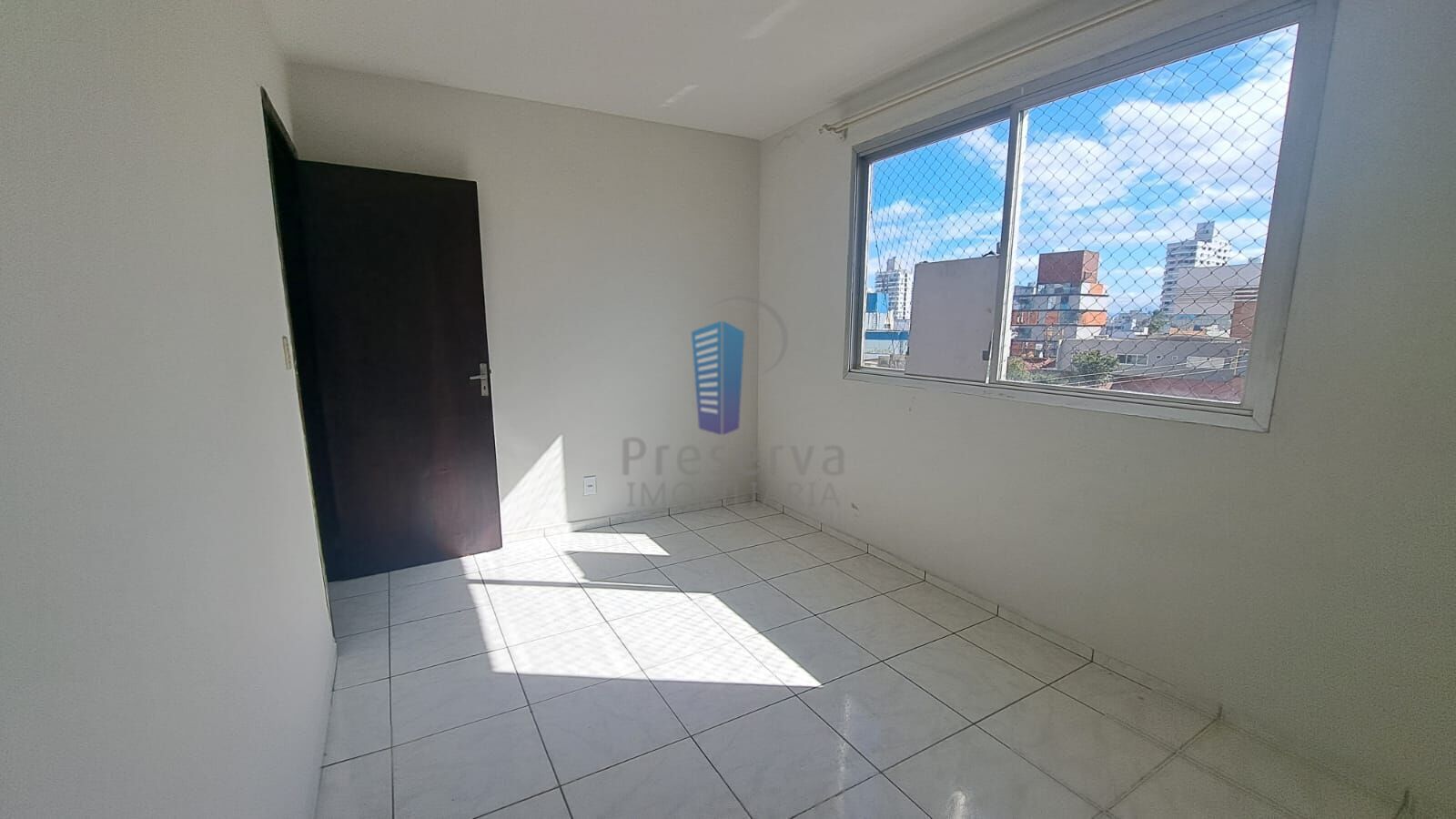Apartamento para alugar com 3 quartos, 90m² - Foto 6