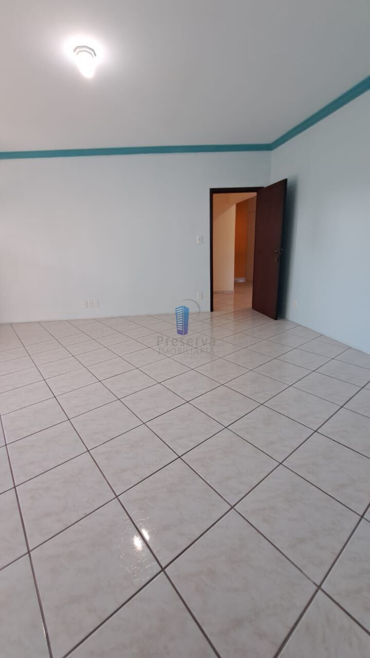 Conjunto Comercial-Sala para alugar com 2 quartos, 135m² - Foto 13