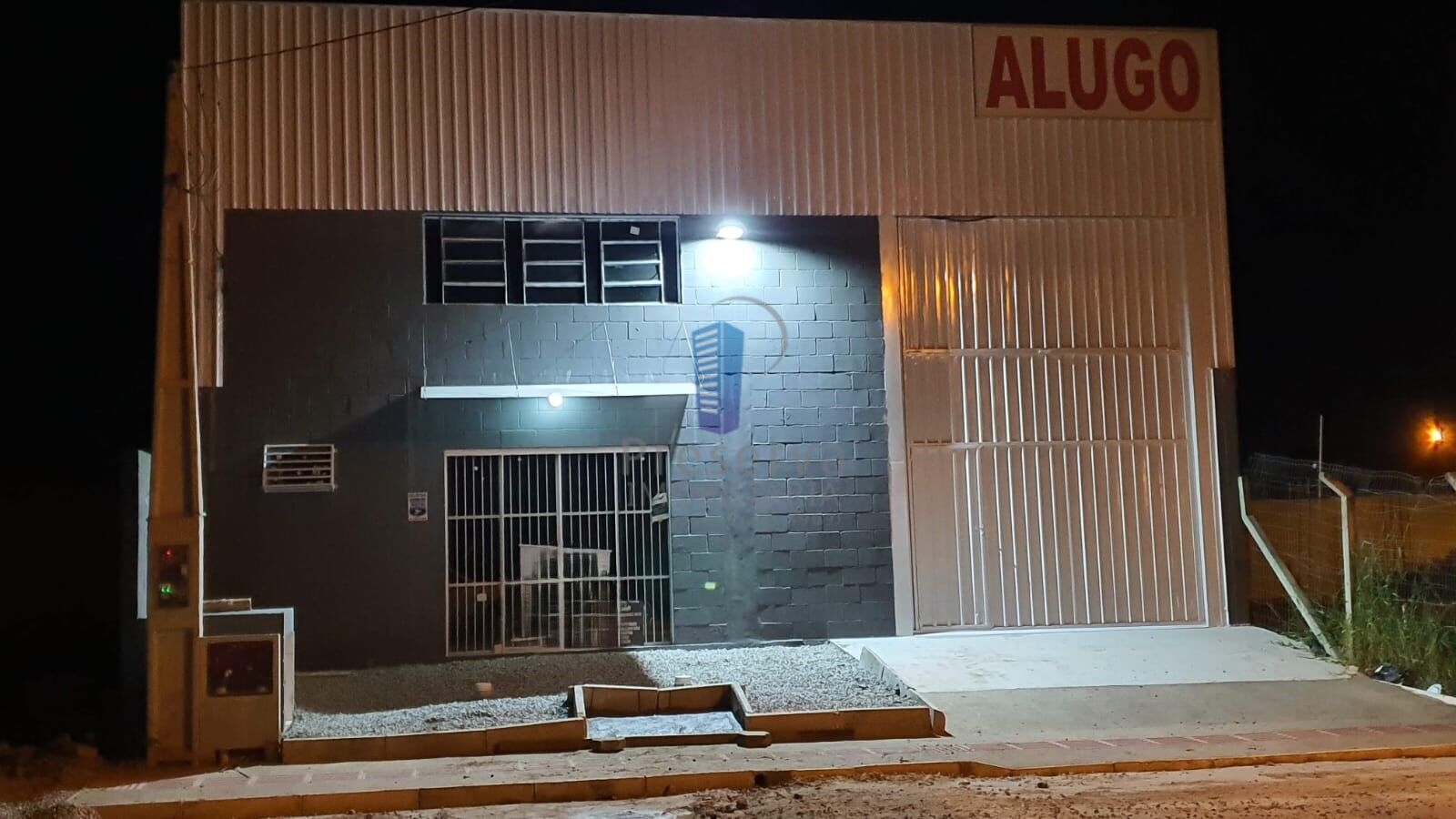 Loja-Salão para alugar, 192m² - Foto 2