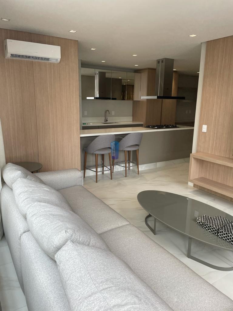 Apartamento à venda com 4 quartos, 131m² - Foto 8