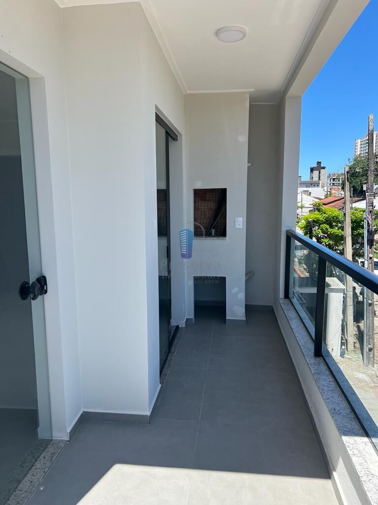 Apartamento à venda com 2 quartos, 71m² - Foto 2