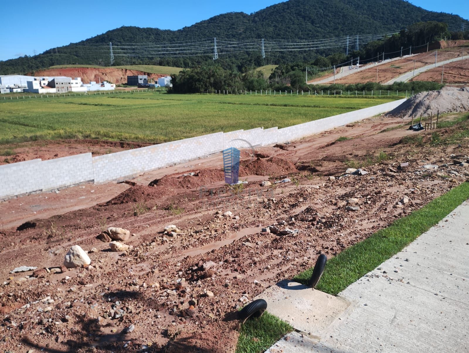 Terreno à venda, 240m² - Foto 3