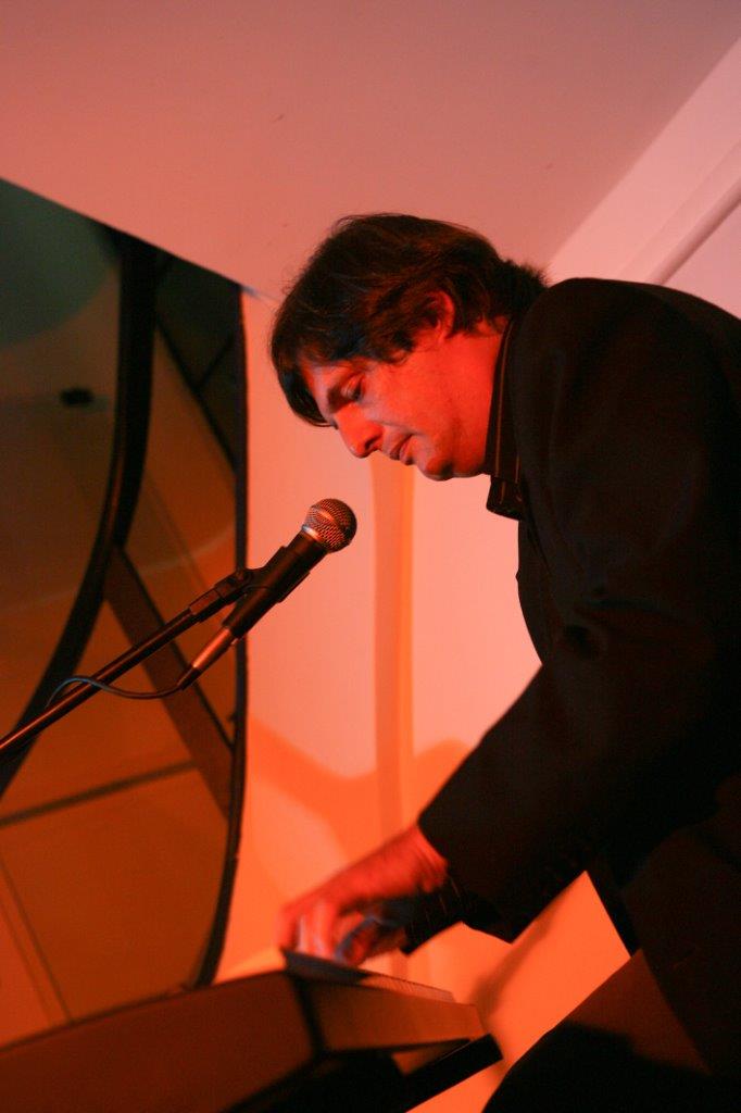 Show especial do pianista uruguaio Juan Schellemberg | Fotos: Rene Cabrales