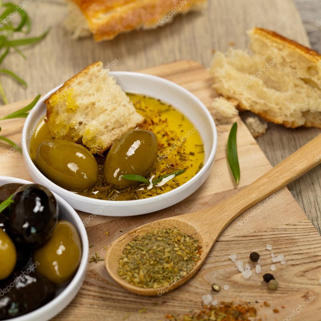 pão e azeite de oliva | Foto: Divulgação