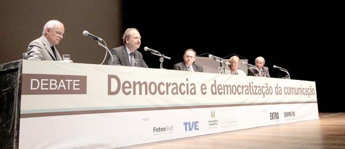 Co-autor da Lei de meios argentina participou de debate promovido pelo extra Classe
