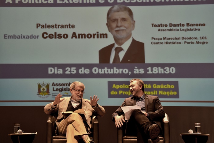 Celso Amorim, com Edegar Pretto, presidente da Assembleia Legislativa: 