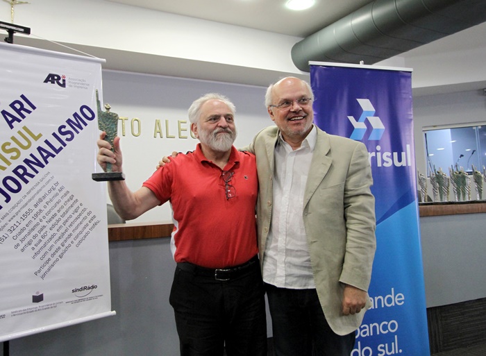 Edgar Vasques recebeu de SchrôderPrêmio Antônio Gonzalez de Contribuição à Imprensa: 