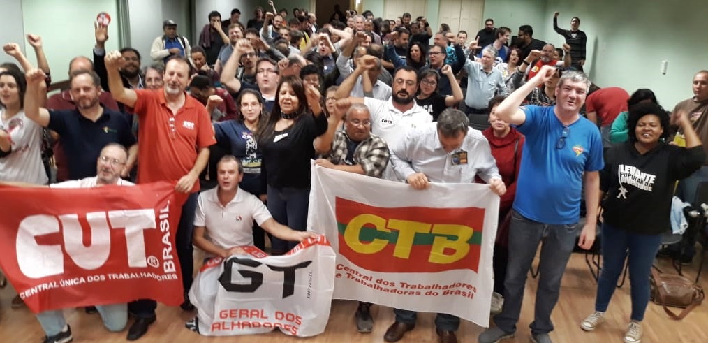Unidade entre as centrais sindicais com os movimentos sociais e estudantis anima organizadores