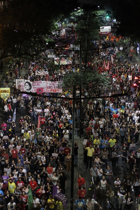 Defesa da educação encerra Greve Geral em Porto Alegre