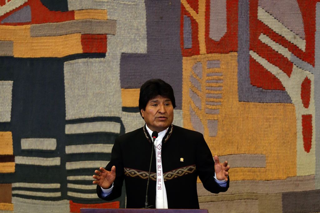 O líder sindicalista indígena Morales foi reeleito para o quarto mandato