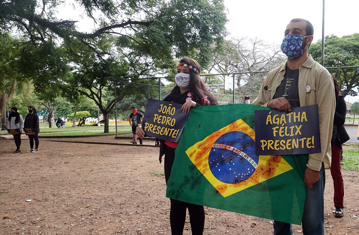 Ato antiofascista e antirracista em Porto Alegre no dia 07 de junho