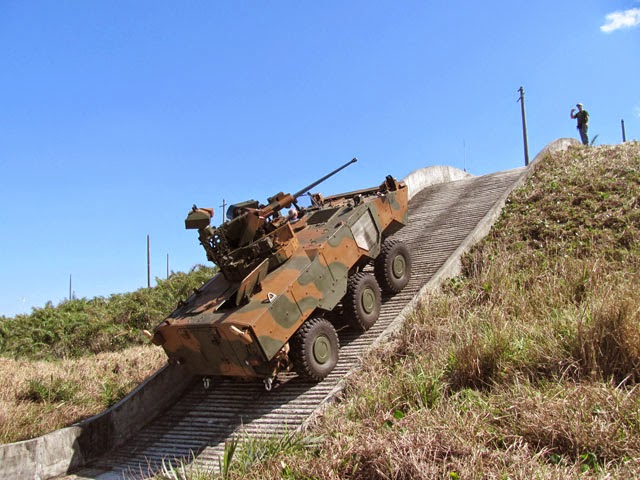 O caso começou com um contrato firmado em 2009 e sem licitação para que a Iveco entregasse ao Exército 2.044 veículos blindados ao custo de R$ 5,4 bilhões
