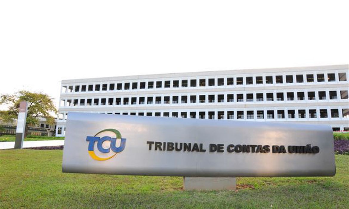TCU mentêm proibição ao governo Bolsonaro de anunciar em sites de fake news ou suspeitos