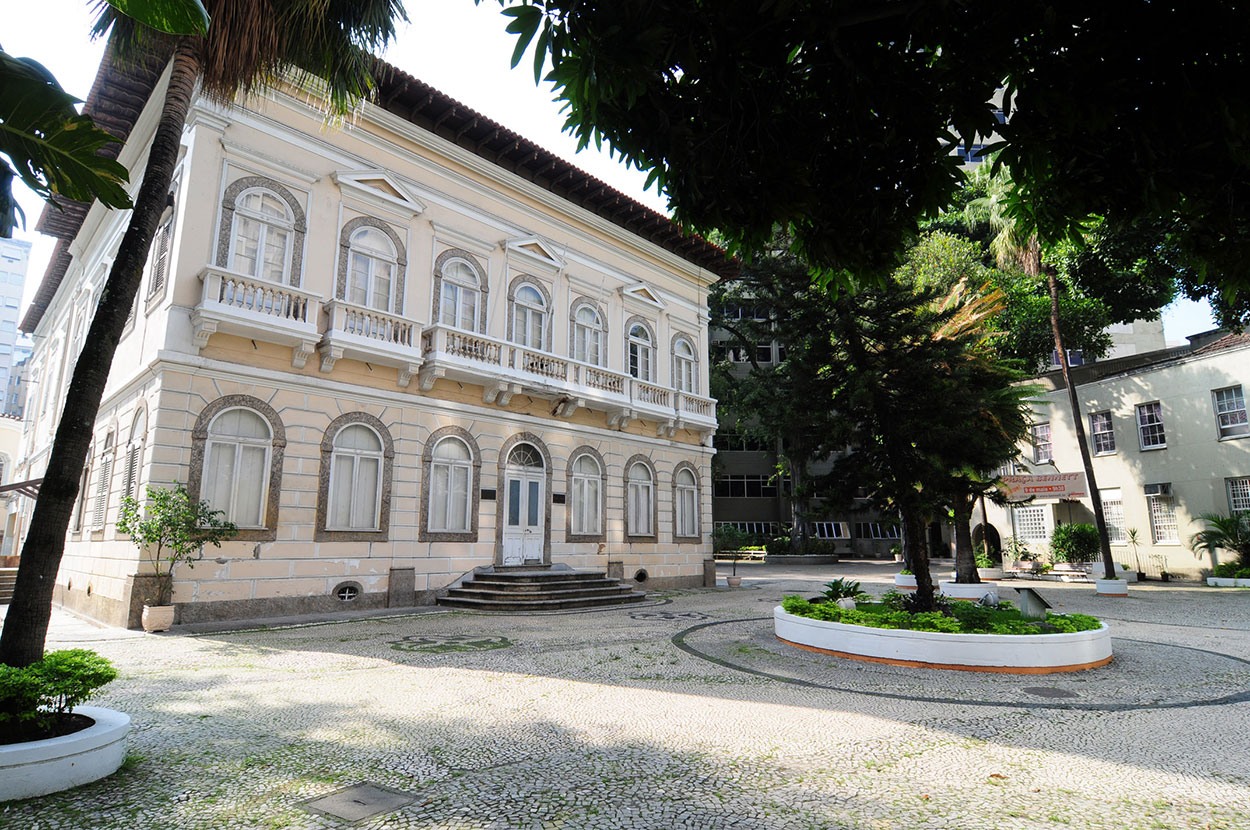 Colégio Metodista Bennet, Zona Sul do Rio de Janeiro (capital), fundado em 1888, encerrará atividades no próximo dia 17 de dezembro