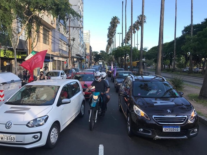 Carreata de 23 de janeiro mobilizou mais de mil veículos pelas ruas de Porto Alegre